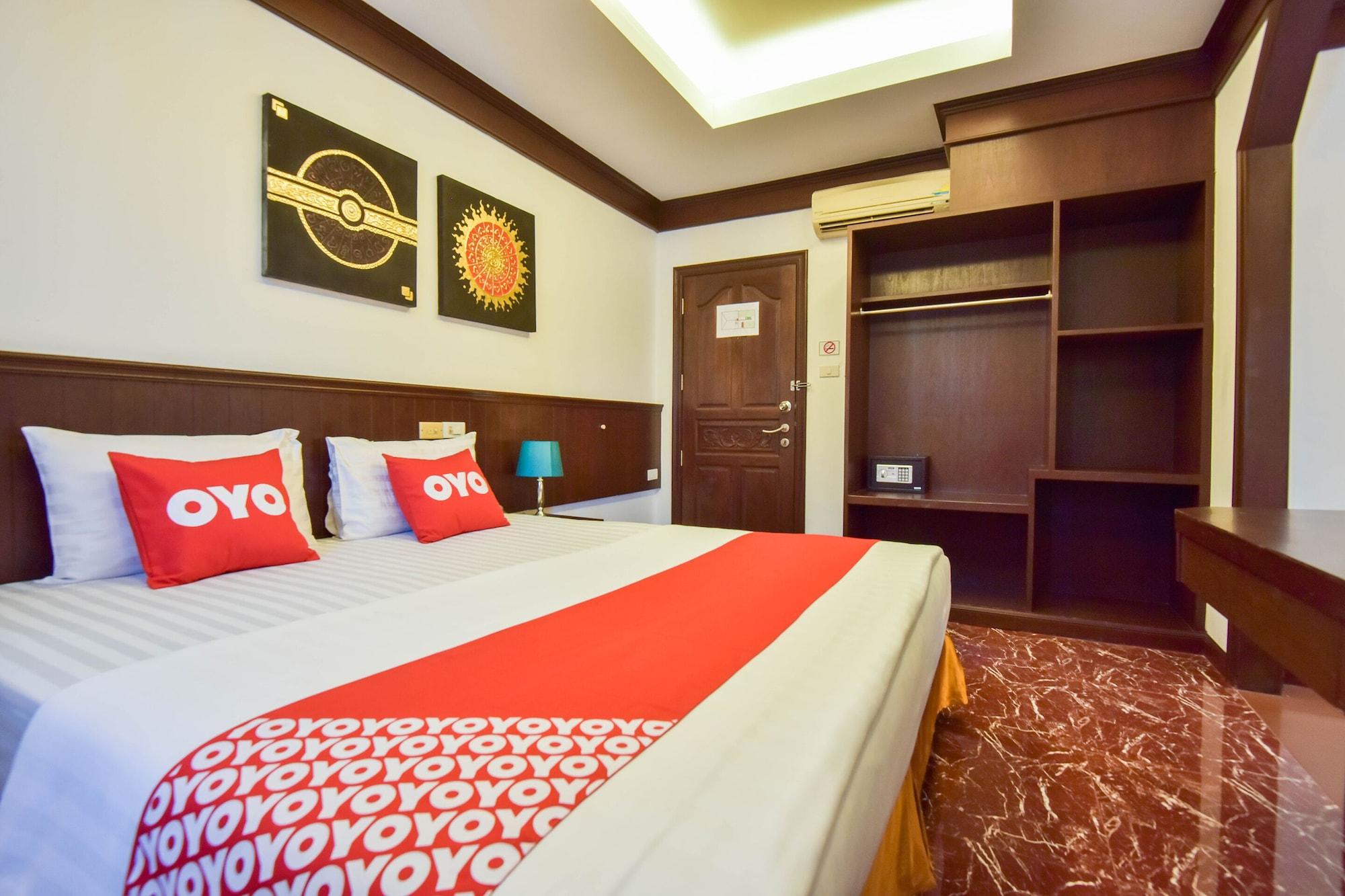 होटल Oyo 389 Sira Boutique 3*