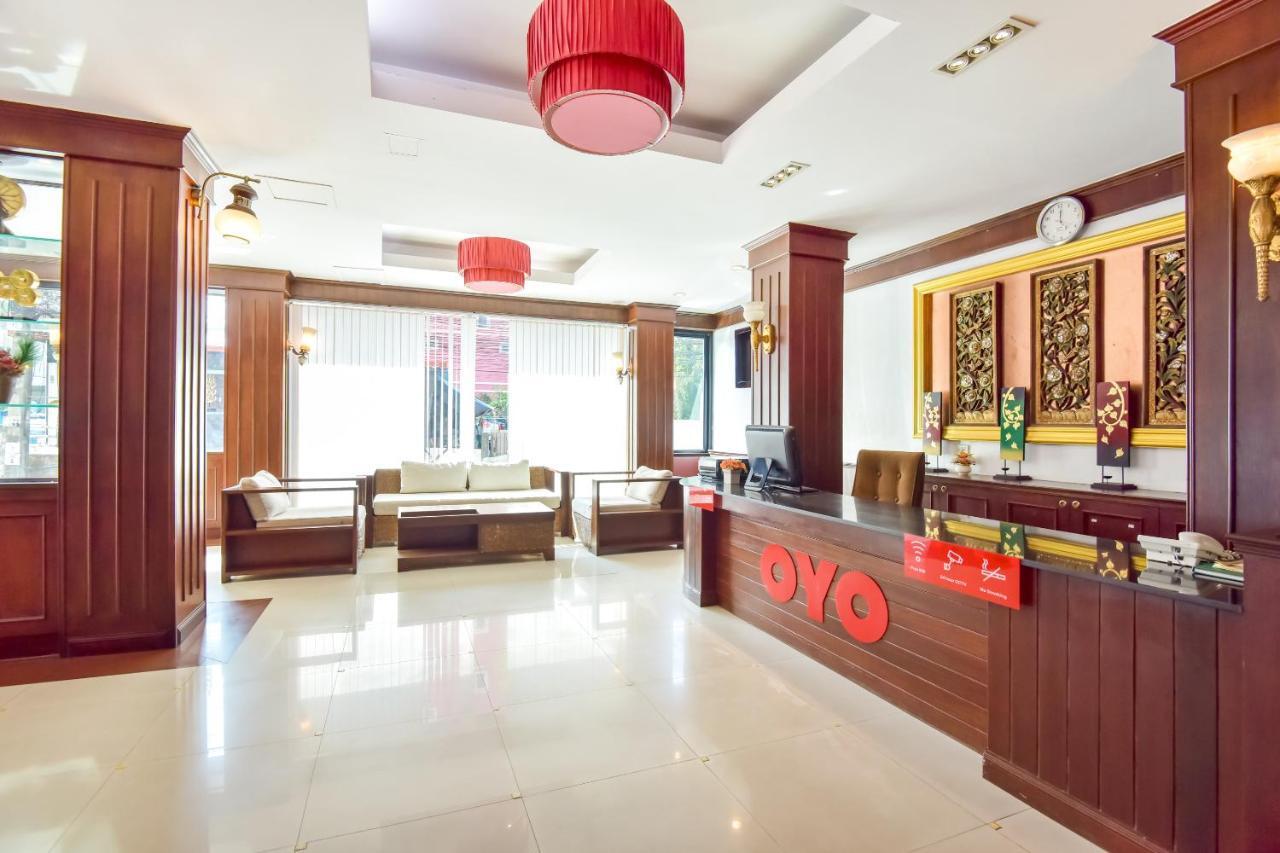 होटल Oyo 389 Sira Boutique 3*